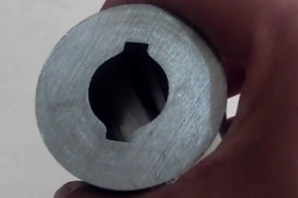 內(nèi)圓孔帶兩個鍵孔冷拔鋼